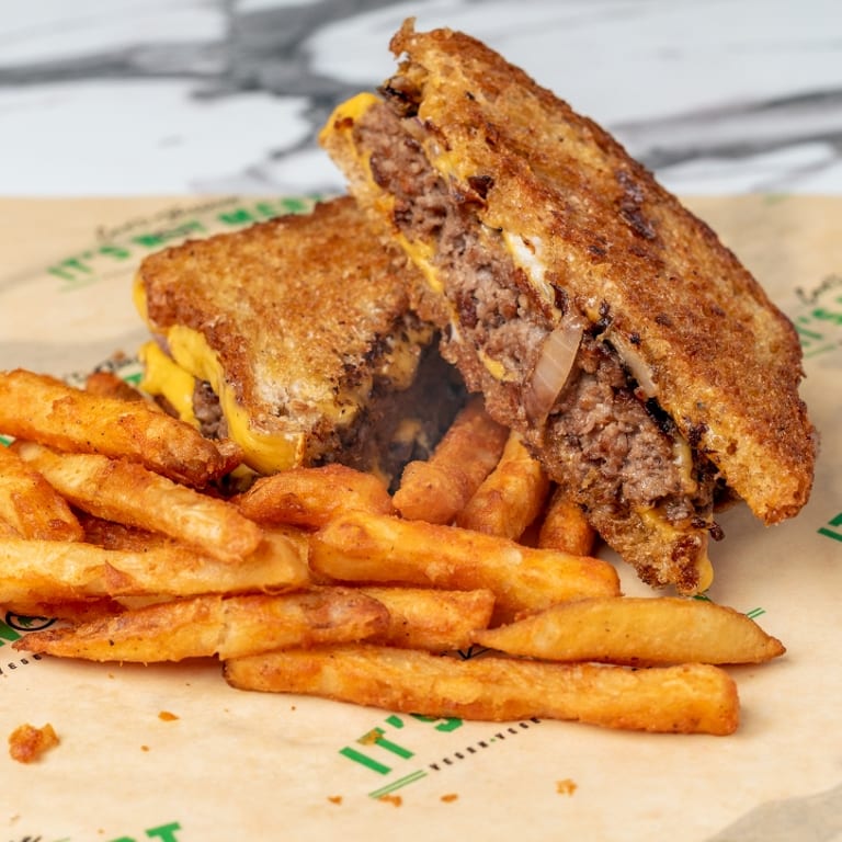 Mouthwatering Patty Melt: A Must-Try at Our Restaurant