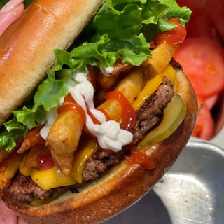 TRUFFLE FRENCH FRY BURGER